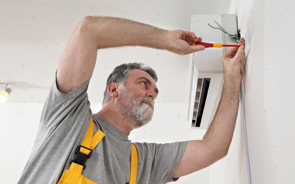 technicien électricien Paris 12